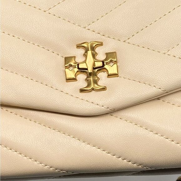Tory Burch Kira Chevron Leather Wallet-On-Chain Bag - Picture 11 of 16